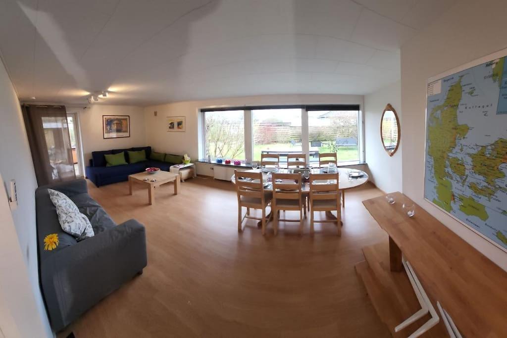 Family Friendly Apt B, 900M To Lego House, Parking, Legoland, Lalandia 比隆 外观 照片