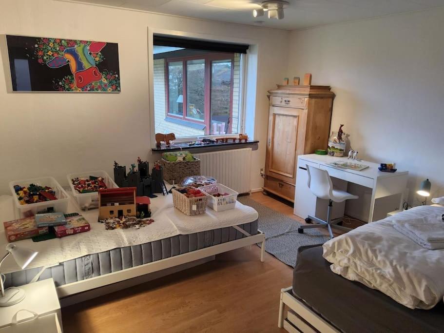 Family Friendly Apt B, 900M To Lego House, Parking, Legoland, Lalandia 比隆 外观 照片