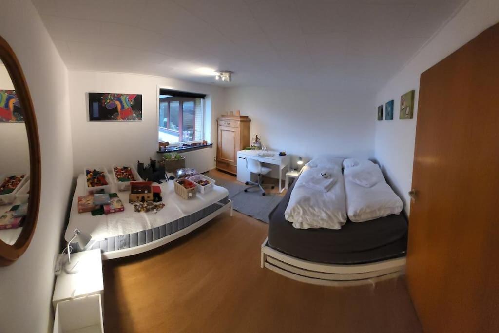 Family Friendly Apt B, 900M To Lego House, Parking, Legoland, Lalandia 比隆 外观 照片