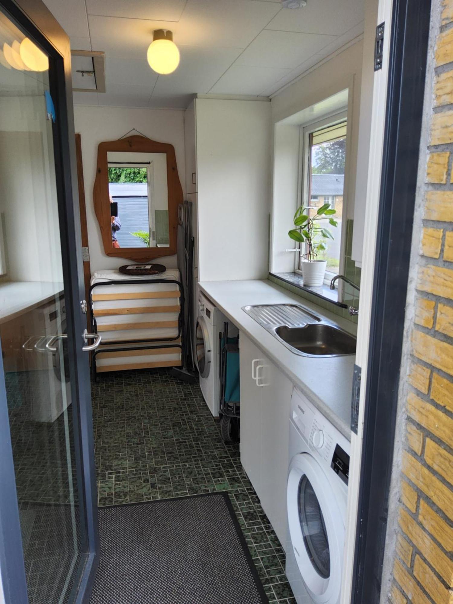 Family Friendly Apt B, 900M To Lego House, Parking, Legoland, Lalandia 比隆 外观 照片